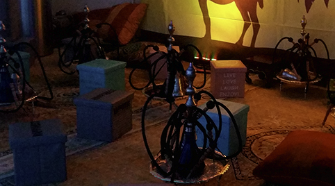 Luxelounge met waterpijpen te huur